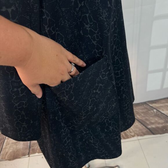 Ruti Black Long Sleeve Zip Neckline Casual Shift Dress With Pockets Size 1 or s/ - Picture 5 of 13